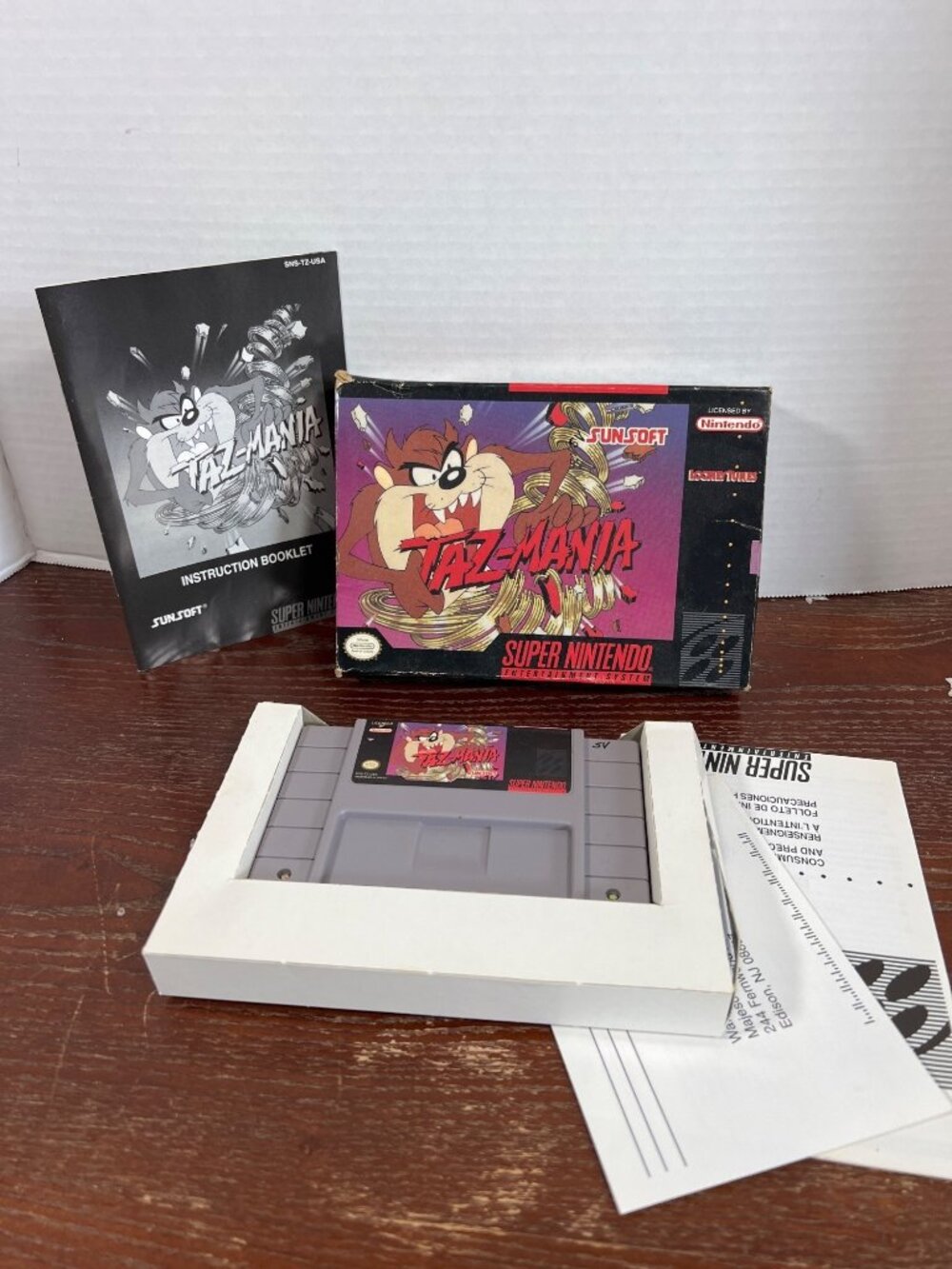 Taz-Mania Super Nintendo SNES Game Complete In Box With Manual Sunsoft 1993 Vint